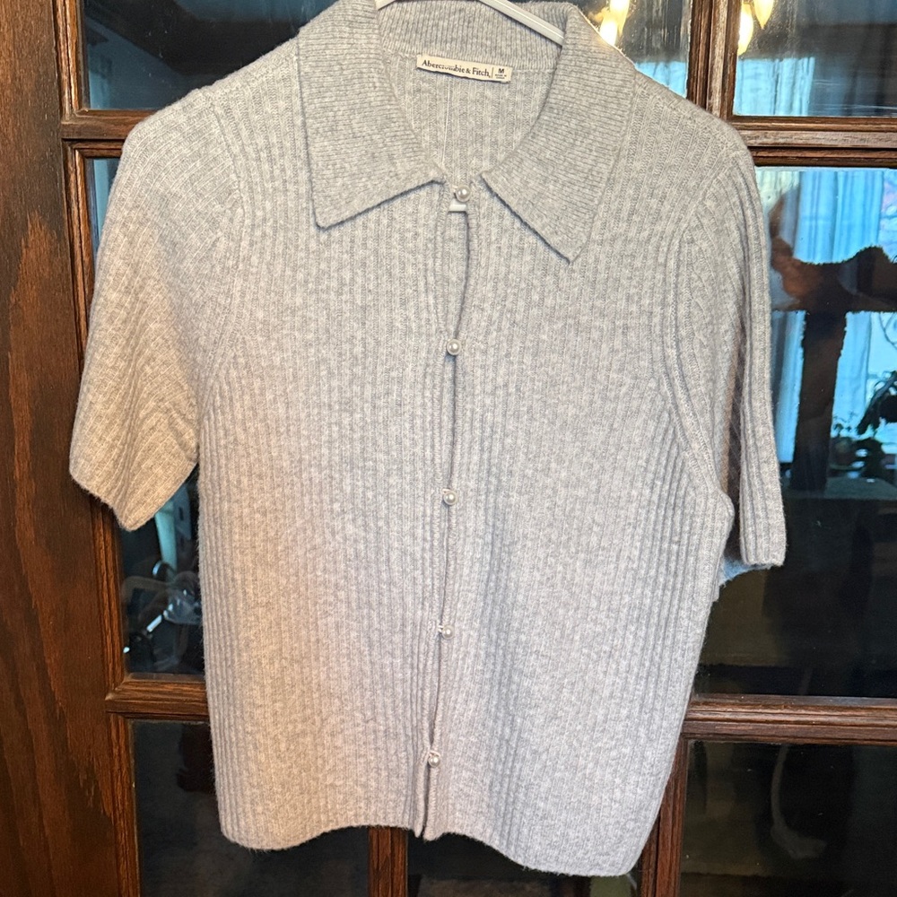 Abercrombie & Fitch Gray Ribbed Cardigan Sweater